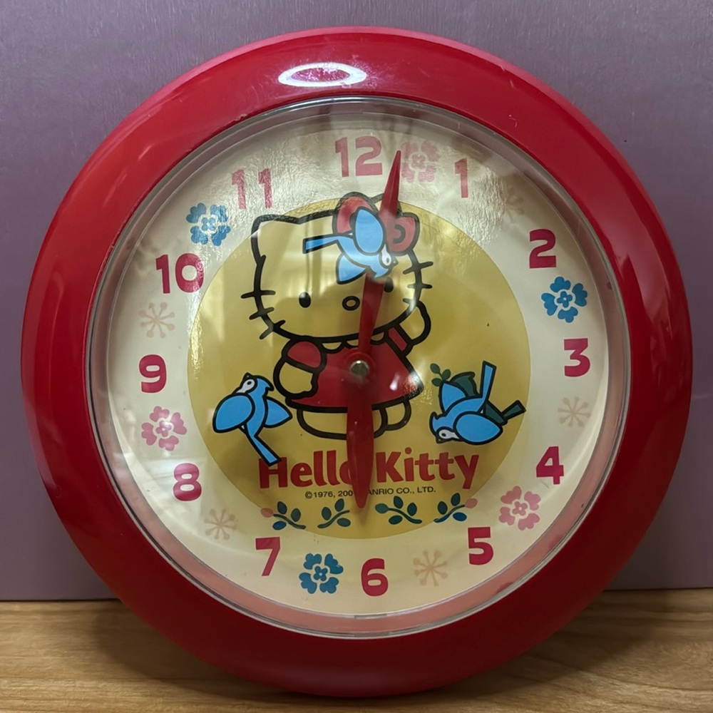 🎉HP🎉Vintage 2001 Hello Kitty Battery Powered Clock